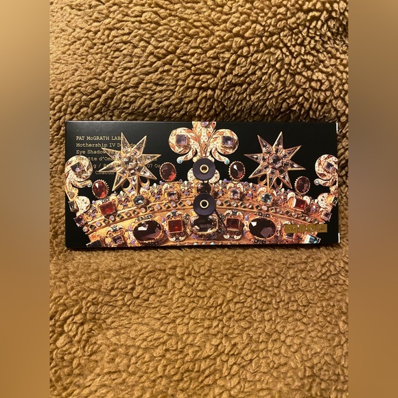 **SOLD on FB**  Pat McGrath Labs Mothership IV Decadence - Picture 4 of 6